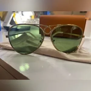 Tory Burch | Accessories | Tory Burch Gloria Pilot Shades  display picture 2